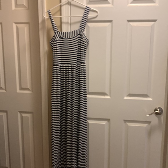 LOFT Dresses & Skirts - LOFT Maxi Dress